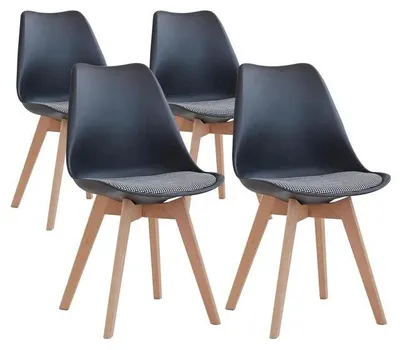 Image de Chaises de salle à manger de style nordique, en bois massif, avec assise rembourrée