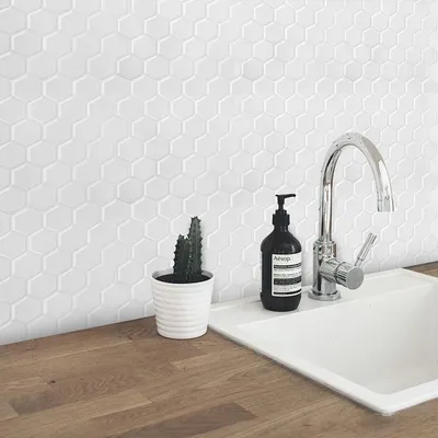 Produktbild von Ikodm Fliesenaufkleber 30x30cm Fliesen-Folie 10er-Set Deko selbstklebende Klebefliesen Weiß für Küche Bad Wohnzimmer Zimmer