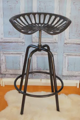 Produktbild von Retro Traktorstuhl in schwarz, höhenverstellbarer Barhocker Oldtimerlook, 70 cm