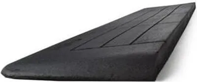Produktbild von Gummi Türschwellenrampe 25x200x900 mm, 3-seitig