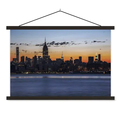 Produktbild von MuchoWow® Textilposter New York - Skyline - Amerika 120x80 cm mit schwarzem Rahmen - Wanddeko