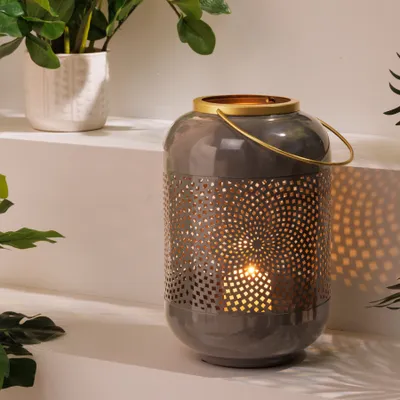 Produktbild von riess-ambiente Deko Windlicht CANDLELIGHT 30cm grau Metall Laterne Kerzenständer Dekoration