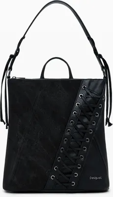 Obrázek produktu pro Stylový mini batoh v černé barvě s kontrastními detaily a logem