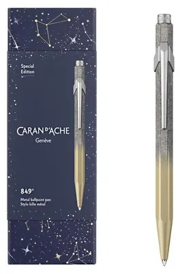 Zdjęcie produktu dla CARAN D'ACHE NM0849.224 CARAN D'ACHE Chowany biros 849 COSMIC BLUE, złoty