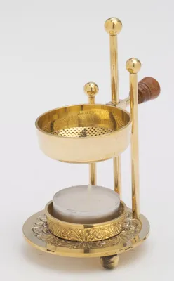 Produktbild von Räucherstövchen 3 Säulen mit Holzgriff höhenverstellbar mit Teelicht aus Messing Gold (Höhe 13 cm)