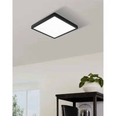 Produktbild von Eglo LED Deckenleuchte Aufbaupanel Fueva 5 Schwarz 21x21cm 16,5W 2000lm Neutralweiß 4000K