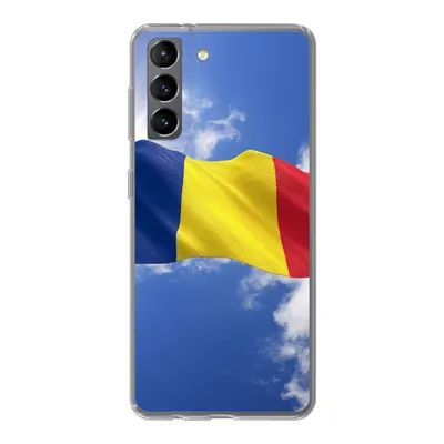 Produktbild von MuchoWow® Handyhülle Schutzhülle Hülle für Samsung Galaxy S21 Rumäniens Flagge weht am Himmel Silikon Softcase Handy Hülle - Softcase