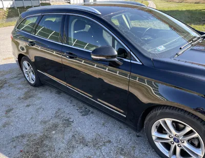 Image de Ford Mondeo Mk5 - baguettes chromées pour les portes latérales