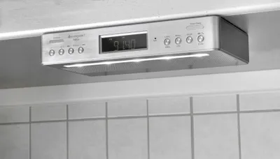 Produktbild von soundmaster Küchenunterbauradio - Silber; UR2045SI