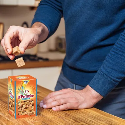 Obrázok produktu pre La Perruche hnedý trstinový cukor v kockách 2 x 750 g - prírodná príchuť do kávy a čaju