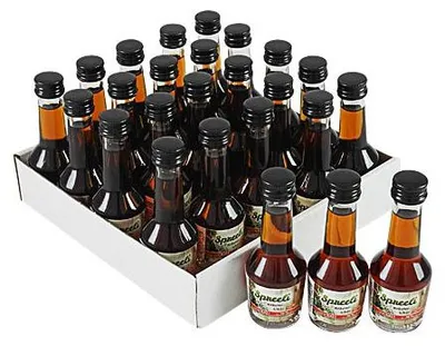 Produktbild von Spreeli Kräuterlikör 25er Pack (25 x 2 cl / 30 % vol.)
