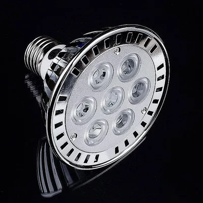 Produktbild von 9W CREE LED Strahler Warmweiß 530 LM PAR30