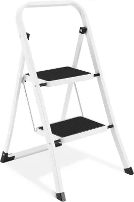 Obrázok produktu pre Rebrík s protišmykovou pätkou, prenosný robustný rebrík s madlami, ideálny do kuchyne a domácnosti, nosnosť 150 kg, biely