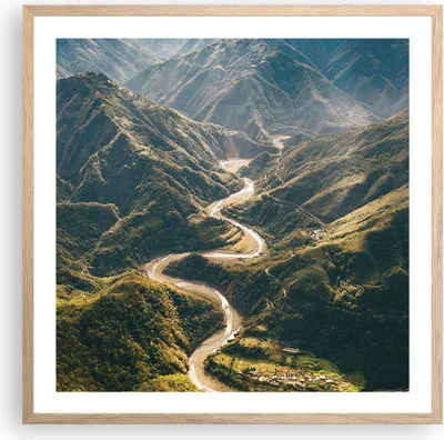 Produktbild von Gerahmtes Poster - Rahmen in heller Eiche - Berge Weg Wald - 60x60 cm - Wand Bild - Wanddeko - Wandbilder - Kunstposter - Wandposter - Bilderrahmen - Bilder - Kunstdruck - P2NAC60x60-4700