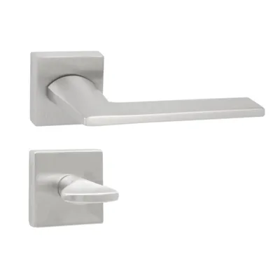Produktbild von DOMINO Türgriff Drückergarnitur WC - Badezimmer Set | quadratische Rosette | für Badezimmertüren | Set WC - Rosetten-Garnitur | Türbeschläge aus Znal |Satin Chrom Türdrückergarnitur | DIANA QR M4