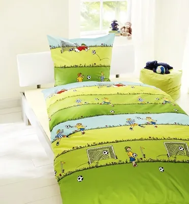 Produktbild von Bierbaum Kinder Biber Bettwäsche 2 tlg. 135x200cm Dinosaurier Pferde Astronaut Bauernhof Einhorn Fußball Baustelle, Farbe:Fußball