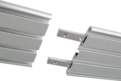 Image de Connecteur pour rails à rideaux en aluminium