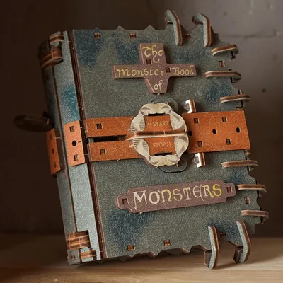Produktbild von The Monster Book of Monsters Harry Potter aus Holz