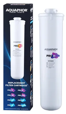 A product shot of an Aquaphor water filter cartridge and its packaging.