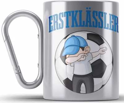 Produktbild von Trendation - Einschulung Junge Geschenk für Schultüte Füllung Edelstahl Tasse Karabiner Schulstart 1. Schultag Schuleinführung Schulanfang Geschenkidee Schulkind Jungs Fussball (Silber)