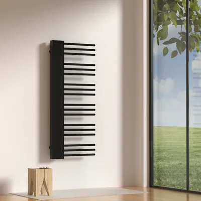 Produktbild von Handtuchheizkörper 'Kviteseid' mit Anschlussabstand von 50 mm Stahl 120 x 50 cm Schwarz
