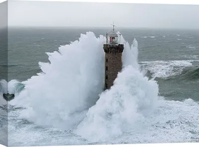 Image de Photographie Phare dans la tempête - Impression d'art sur toile - Jean Guichard, Phare de Kéréon - 120x90 cm