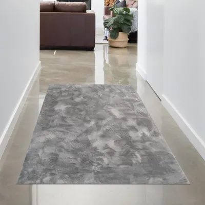 Produktbild von Teppich anthrazit Hasenfell-Optik elegant weich mit feinem Schimmer modern Größe - 60 x 110 cm