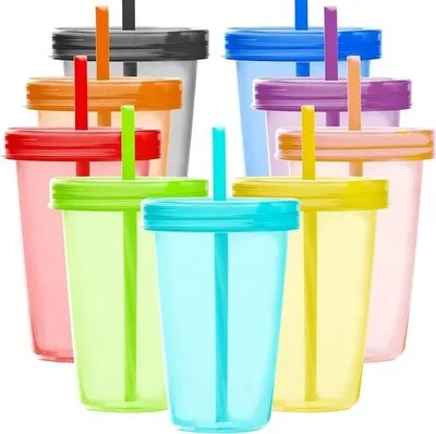 Obrázek produktu pro 9 opakovaně použitelných plastových kelímků (500 ml) s víčkem a brčkem, 9 různých barev