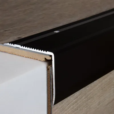 Produktbild von PROVISTON | Treppenkanten- & Winkelprofil | Aluminium  | 55 x 69 x 1000 mm | Silber