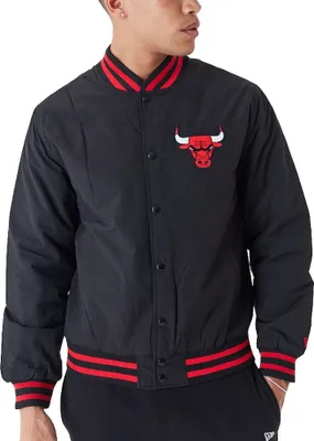Image de Veste New Era College Bomber - BACKPRINT Chicago Bulls - XXL