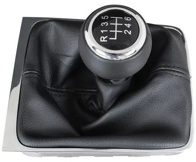 Obrázok produktu pre VW Passat B6 05-10 Čierna hlavica radiacej páky + čierna manžeta radiacej páky s chrómovým rámom, 6-stupňová