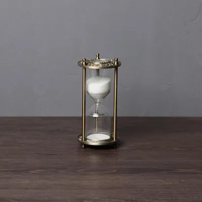 Produktbild von Sanduhr-Timer, 15 Minuten, geprägte goldene Sanduhr, geeignet für Vintage-Dekoration zu Hause, Büro/Schreibtisch, Küche, Hochzeitsgeschenk