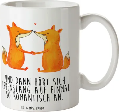 Produktbild von Mr. & Mrs. Panda Keramiktasse Füchse Liebe - Weiß - Geschenk, Ehe, Freundin, Fuchs, haferl, Tasse, Kaffeebecher, Kaffeetasse, Teetasse, Becher, Händchen Halten