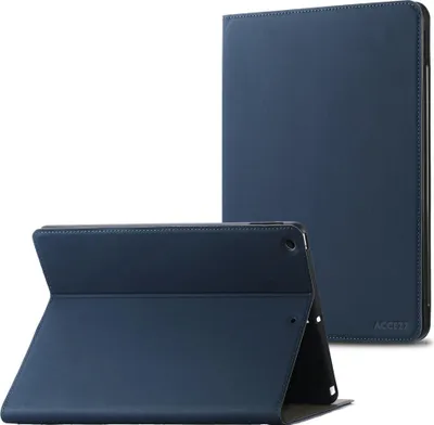 Produktbild von Accezz Classic Klapphülle iPad 9 (2021) 10.2 Zoll / iPad 8 (2020) 10.2 Zoll / iPad 7 (2019) 10.2 Zoll - Dunkelblau