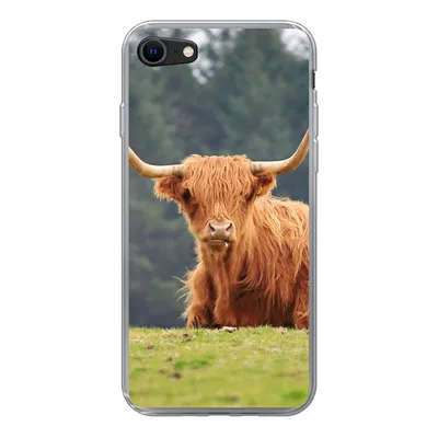 Produktbild von MuchoWow® Handyhülle Schutzhülle Hülle für iPhone SE 2020 Schottische Highlander - Gras - Wald Silikon Softcase Handy Hülle - Kartenbesitzer
