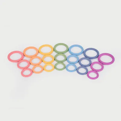 Produktbild von TickiT Holzringe Regenbogen - Lernspielzeug Set 21 Stück