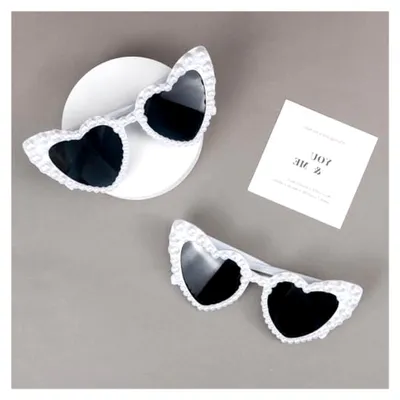 Produktbild von 2 Paar Herz Sonnenbrille, Herzform Partybrille für Hochzeiten und Geburtstagsfeiern