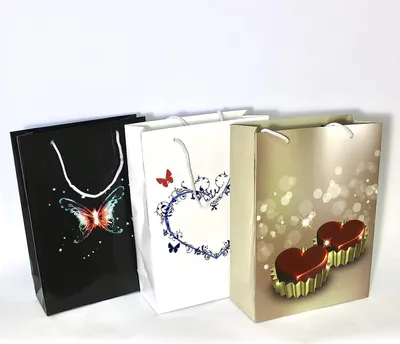 Produktbild von LED Geschenktaschen Herzen 3er Set, 33x24 cm Geschenk Taschen beleuchtet, LED Geschenktüten, LED Geschenkverpackung, Geschenktüten mit Licht.