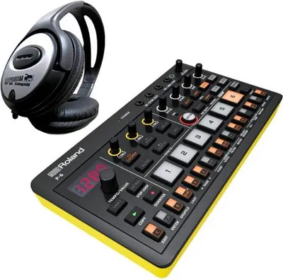 Image de Roland Aira P-6 Creative Sampler avec casque d'écoute