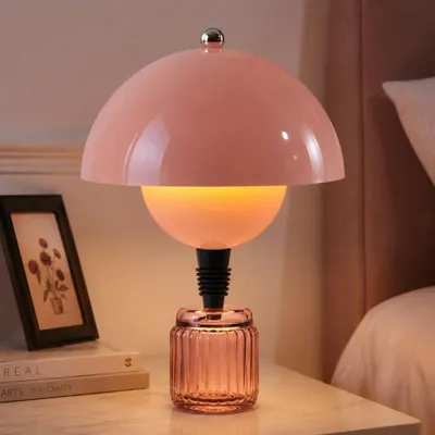 Produktbild von LED Nachttischlampe, Stufenlos Dimmbar, Kabellose Bettlampe USB Aufladbar, Touch Steuerung, 3 Lichtfarben, Vintage Flaschenlampe, Nachtlicht, Rosa