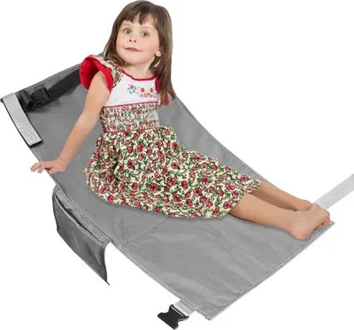 Immagine prodotto di Supporto per i piedi per bambini, ideale per viaggi in aereo - Estensione portatile per il sedile - Leggero e pieghevole (grigio)