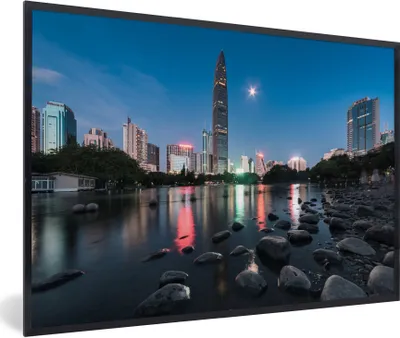 Produktbild von MuchoWow® Gerahmtes Poster Der Blick auf den Kingkey 100 am Abend 60x40 cm - Poster mit Schwarzem Bilderrahmen Wandposter Rahmen Foto Bilder - Printing - Wanddeko Schlafzimmer