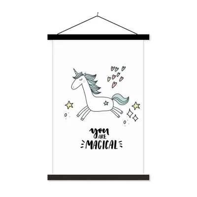 Produktbild von MuchoWow® Textilposter Einhorn - Kinder - Zitate - Du bist magisch - Mädchen 40x60 cm mit schwarzem Rahmen - Wanddekorationen