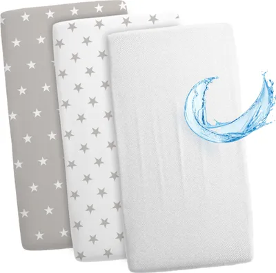 Produktbild von Spannbettlaken Kinderwagen Stubenwagen Set - 2 x Bezug + wasserdicht Matratzenschoner Matratzenbezug Beistellbett Bettlaken 83 x 50 cm Sterne weiß grau