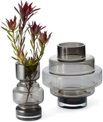 Produktbild von Philippi Vorteilset 1xCity Vase L Glas, mundgeblasen, 21 cm (h) 166009 und Geschenk + Spende