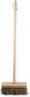 Produktbild von Robuster Kinderbesen 80 cm mit harten Borsten, für Kinder ab 3 Jahren geeignet