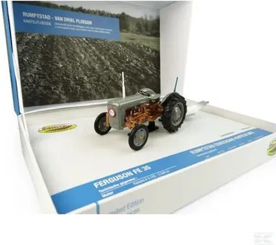 Produktbild von Universal Hobbies Ferguson FE 35 mit Rumptstad-Pflug UH5363