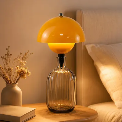 Produktbild von LED Nachttischlampe, Stufenlos Dimmbar, Kabellose Bettlampe USB Aufladbar, Touch Steuerung, 3 Lichtfarben, Vintage Flaschenlampe, Nachtlicht, Gelb
