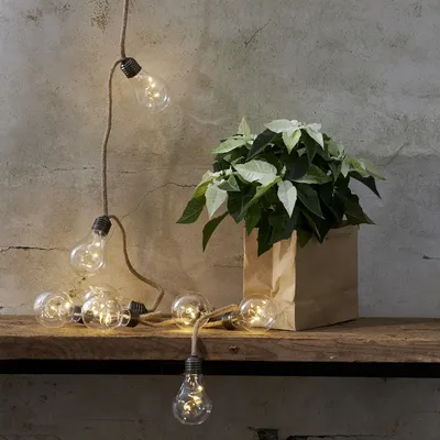 LED Lichterkette 'Jutta' - 10 Glühbirnen mit je 3 LED - L: 225cm - Batteriebetrieb - transparent