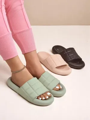 Zdjęcie produktu dla Royalfashion Damskie klapki na płaskiej podeszwie Quilt Walk, rozmiar 37